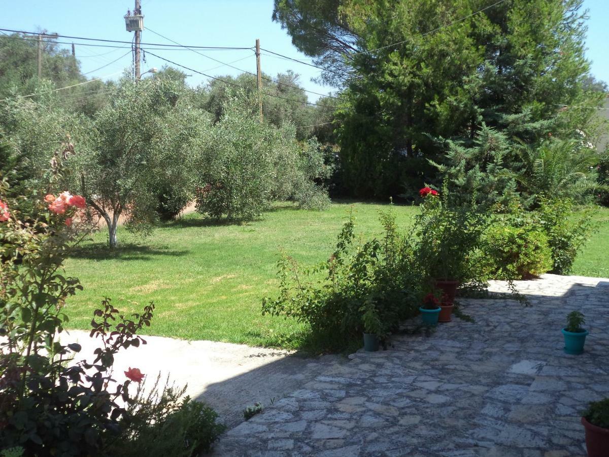 Karoubis Studio Kavallouri Exterior foto
